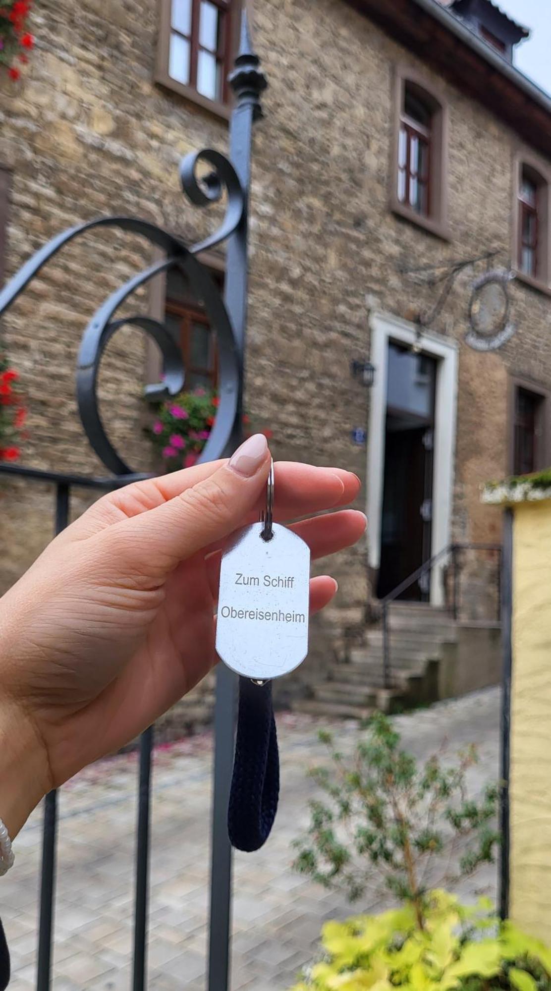 Gasthof Zum Schiff Obereisenheim Buitenkant foto