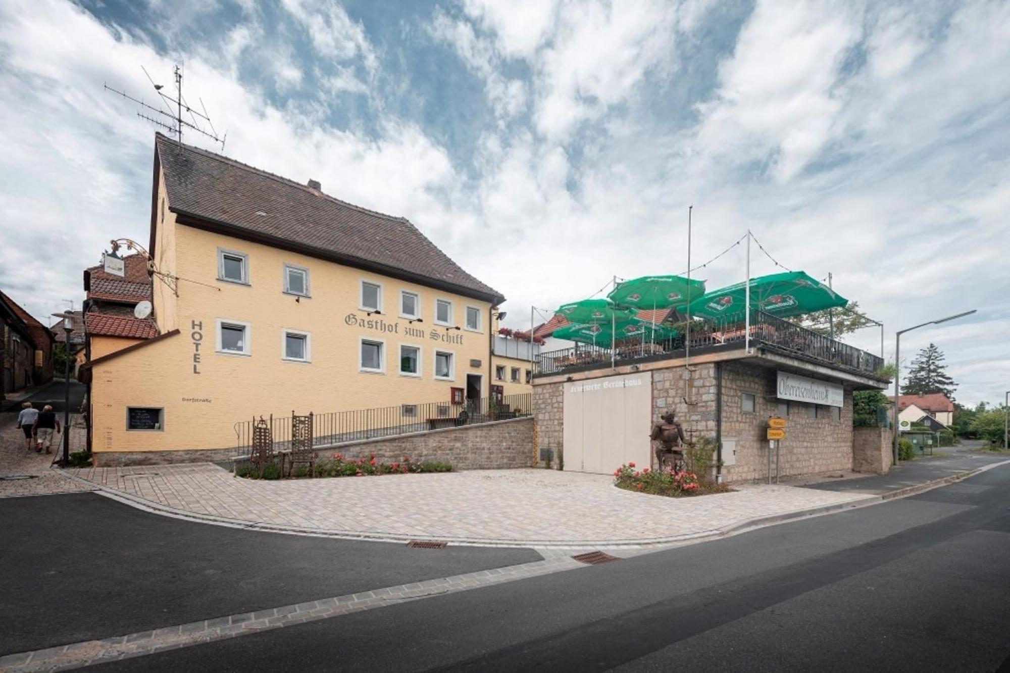 Gasthof Zum Schiff Obereisenheim Buitenkant foto